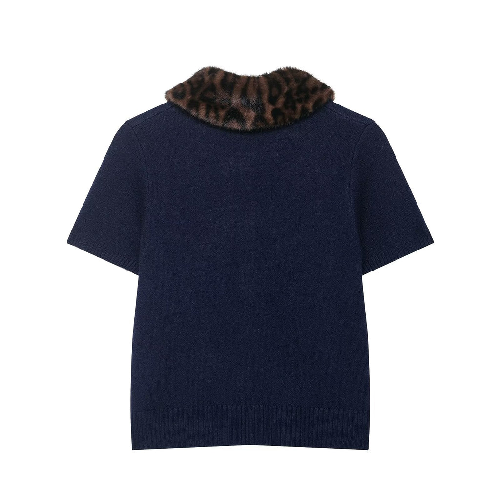 Women Animal Print Neckline Knitted Coat