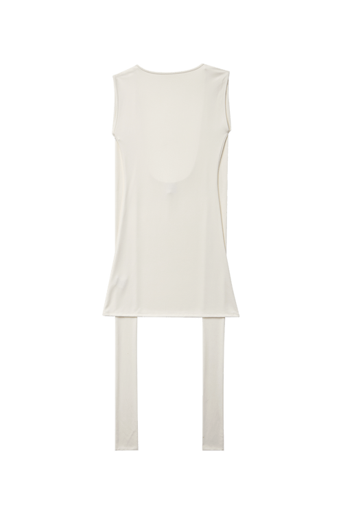 Beatriz DressRed's Casual  wearfindmenowthelabelMini DressBack at it. The Beatriz Dress is a mini dress with crisscross open back, side tie detail, and boat neckline. Effortlessly elevated.
Fit Details ✿✦  Fitted, stretchy✦BEATRIZ DRESS IN OFF WHITE