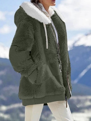Plush Hooded Jacket – Oversized Fleece Zip-Up with Pockets